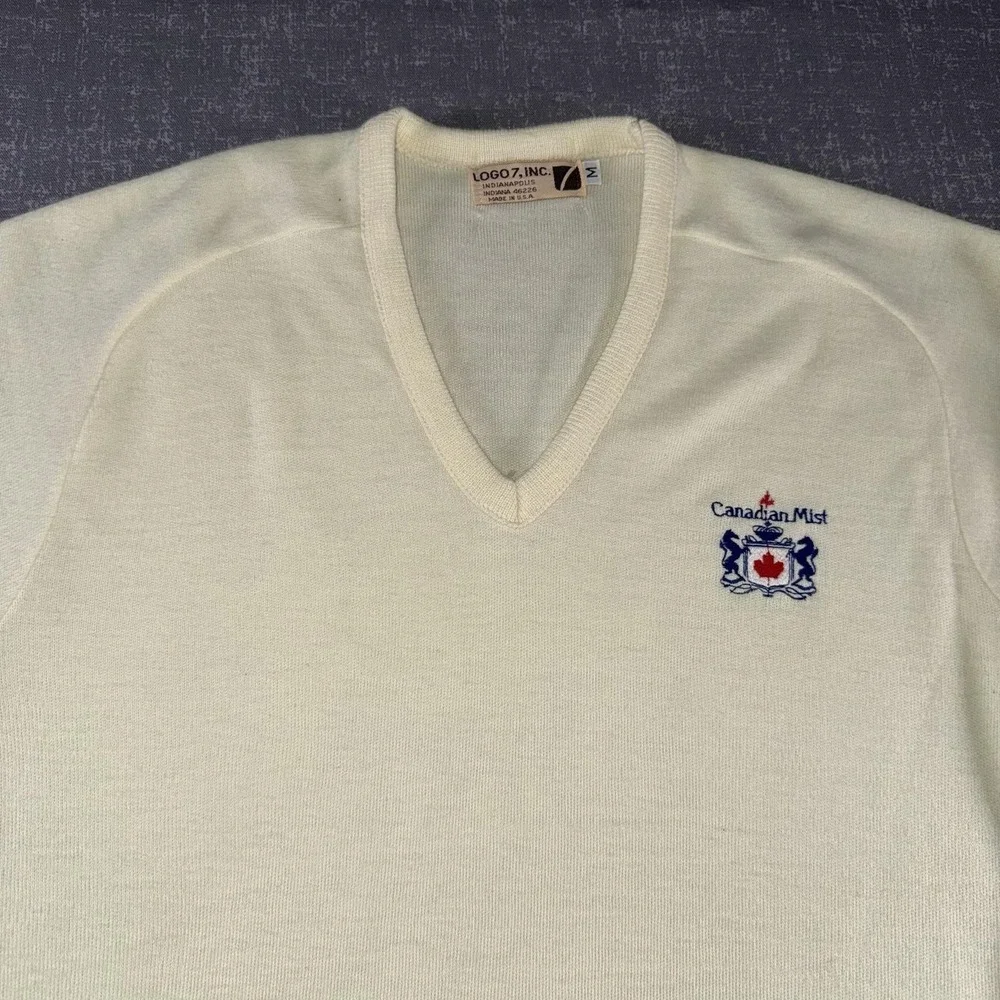 Vintage Logo 7 Sweater Mens Medium White V Neck Canadian Mist Logo Knit USA